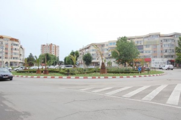 Şicanări în trafic şi maşini avariate, la Mangalia